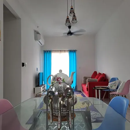 Impiana Homestay Near Putrajaya, Cyberjaya, Musliem Only,Wifi,Netflix Kampung Dengkil Luaran gambar