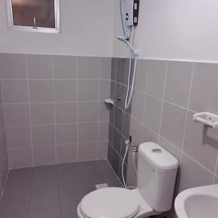 Impiana Homestay Near Putrajaya, Cyberjaya, Musliem Only,Wifi,Netflix Kampung Dengkil Luaran gambar