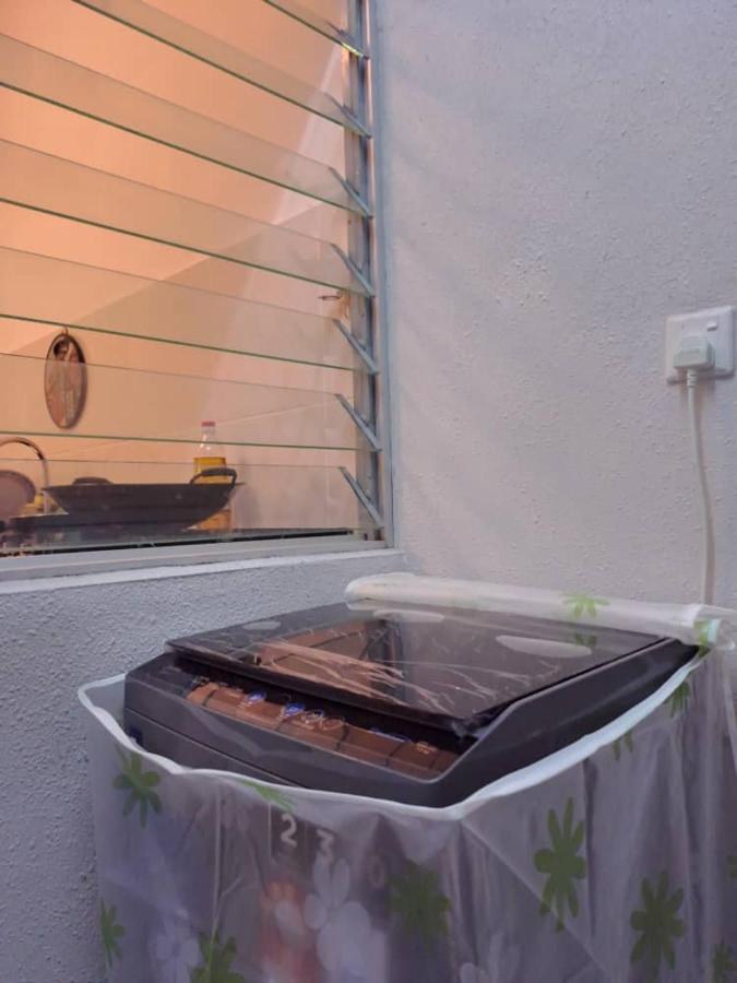 Impiana Near Putrajaya, Cyberjaya, Musliem Only,wifi,netflix Apartment Kampung Dengkil