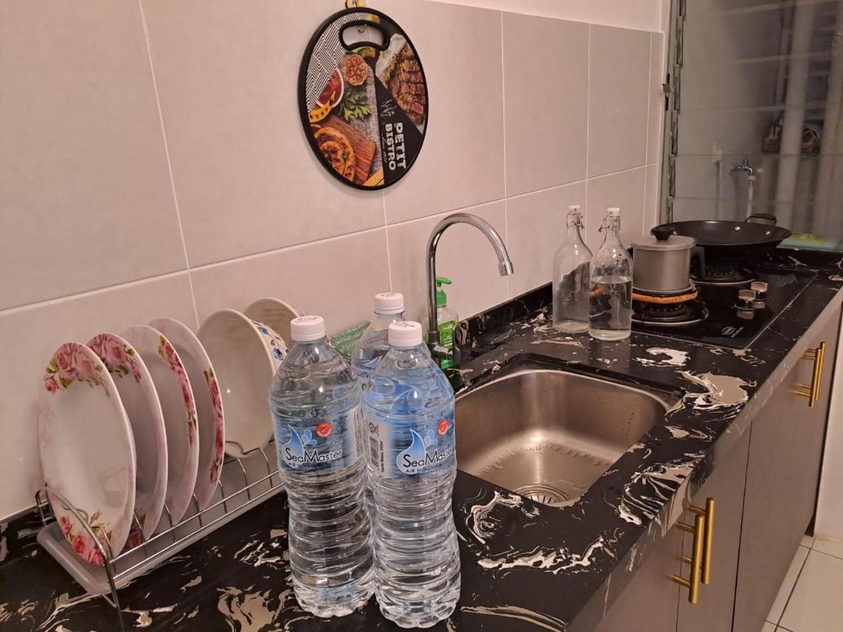 Impiana Near Putrajaya, Cyberjaya, Musliem Only,wifi,netflix
