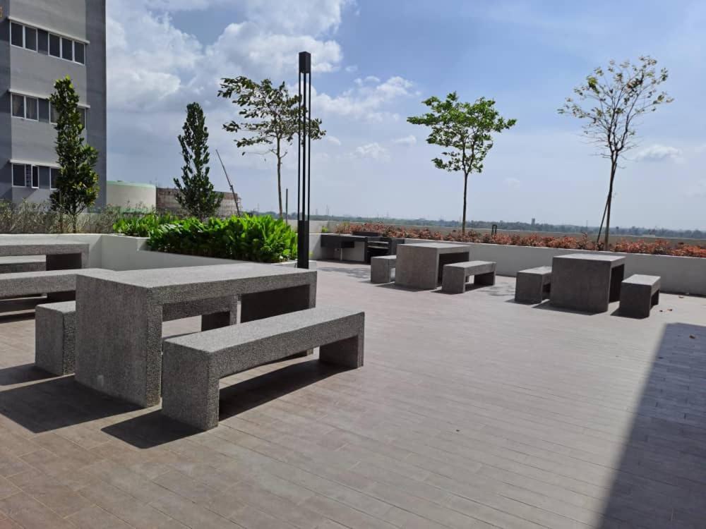 Apartment Impiana Near Putrajaya, Cyberjaya, Musliem Only,wifi,netflix Kampung Dengkil