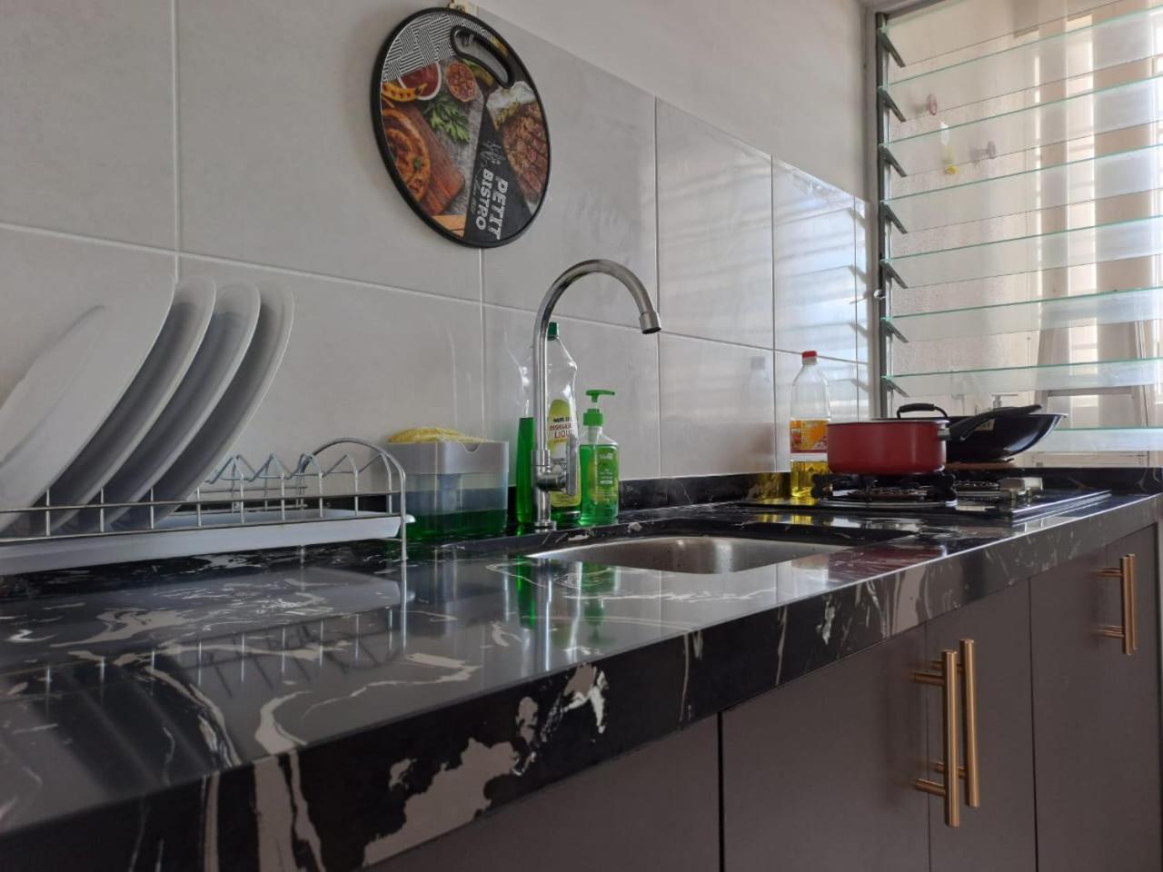 Apartment Impiana Near Putrajaya, Cyberjaya, Musliem Only,wifi,netflix